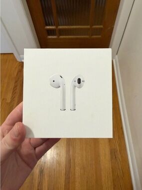 Apple Wireless Earbuds - White